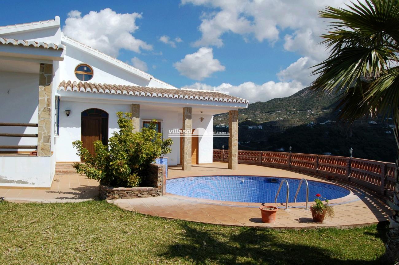 Lovely Detached Villa Set In The Countryside Above Frigiliana For Sale 