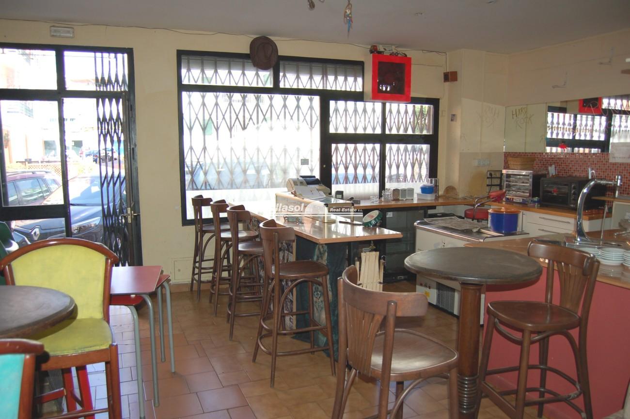 BAR FOR SALE SITUATED IN NERJA IN A GOOD LOCATION