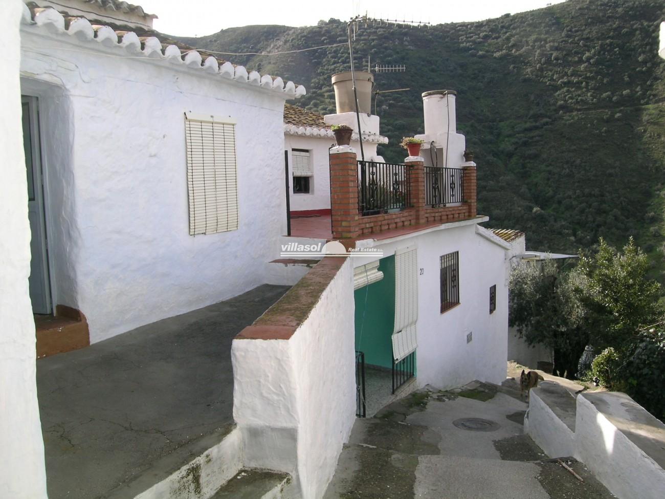 Townhouse for sale in Rubite, Sedella, Málaga, Spain