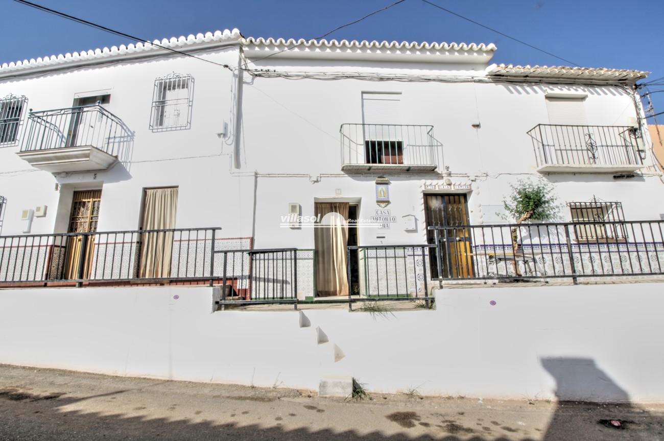 Village/town house for sale in Benamargosa, Málaga, Spain